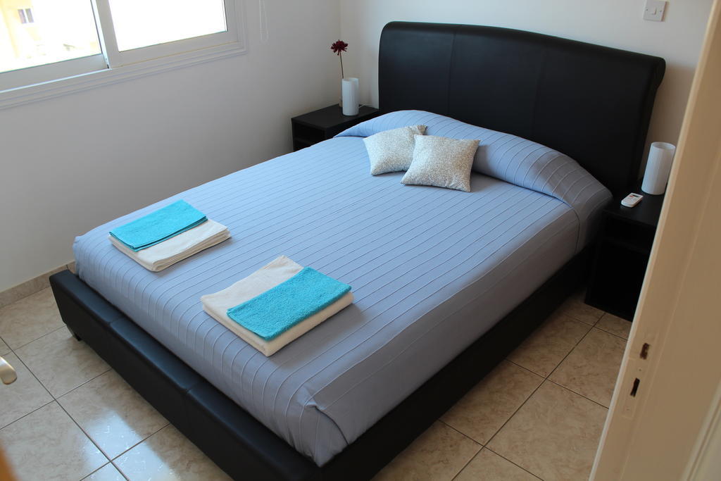 Estia Luxury Maisonette Paphos Room photo